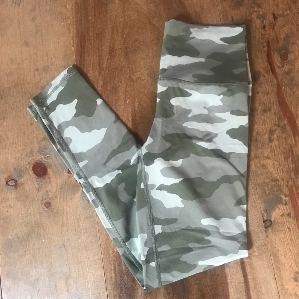 aerie camo leggings